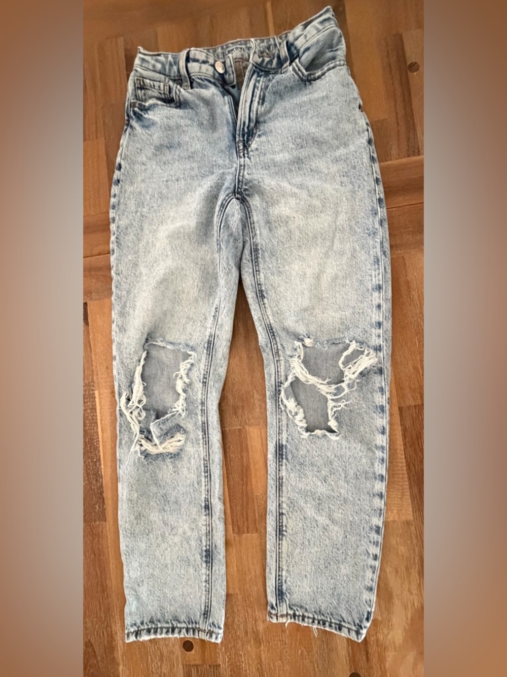 American Eagle Outfitters Light Blue Distressed Straight Leg Jeans